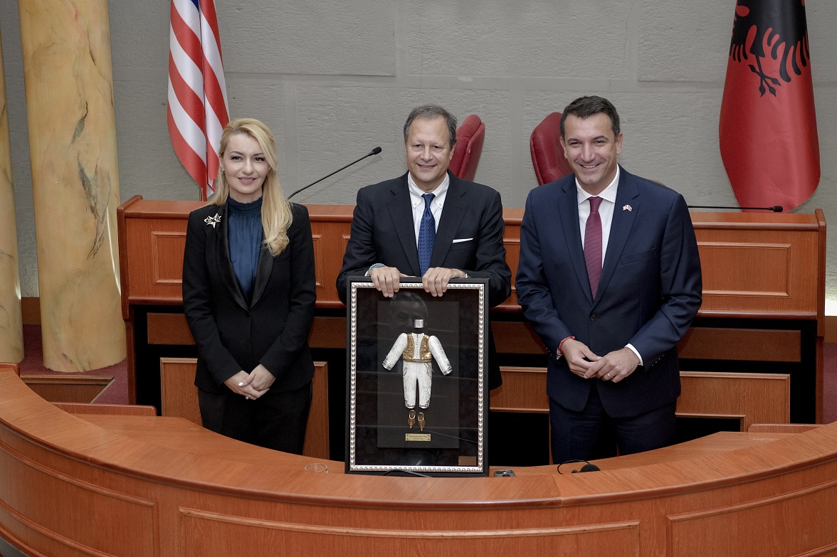 AADF BoT Chairman, Mr. Granoff was honored during his visit in Tirana Municipality